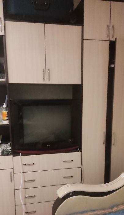 Продаю телевизор LG