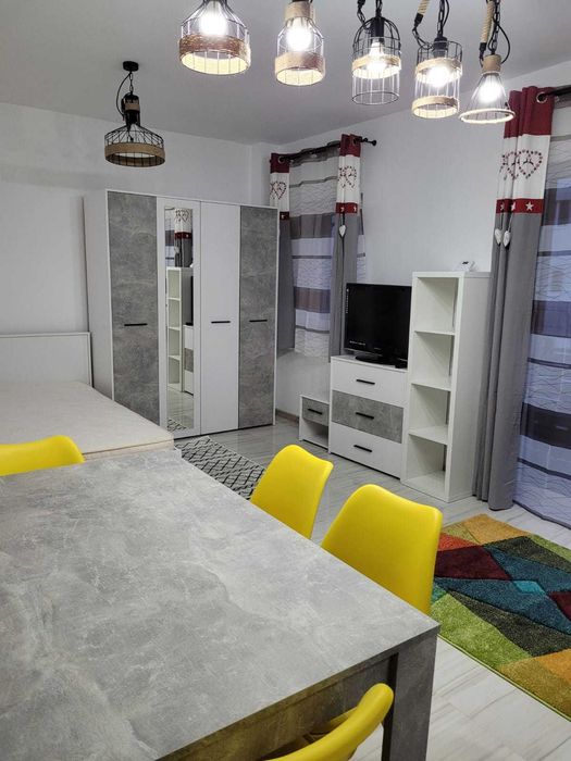 Apartament cu o camera de inchiriat