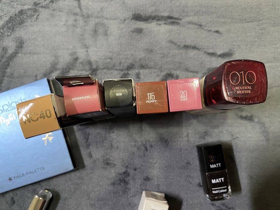 Огромен лот луксозни гримове MAC, e.l.f, No7, Maybelline