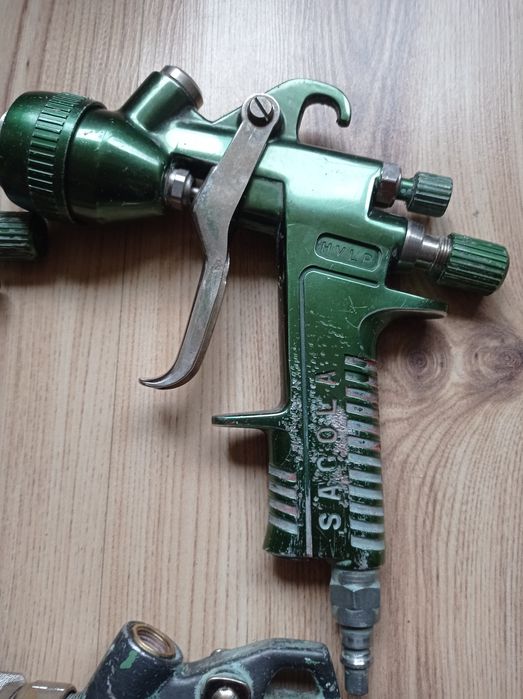 Бояджииски пистолет Sagola 444G с дюзи 1,8 мм. без казанчета