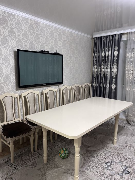 Стол со стулями продам