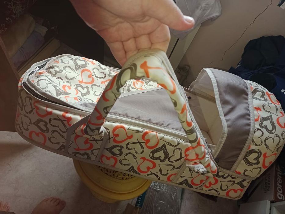 Коляска, ходунок, переноска для ребенка