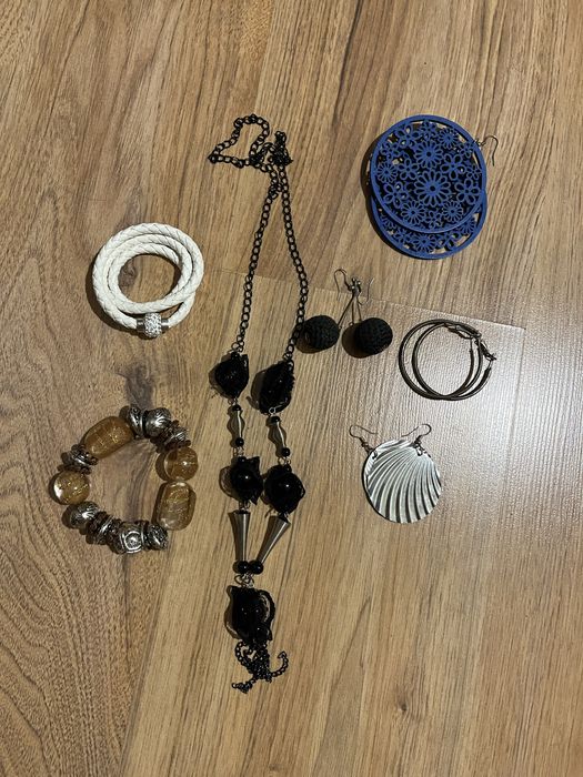 Различни видове бижута