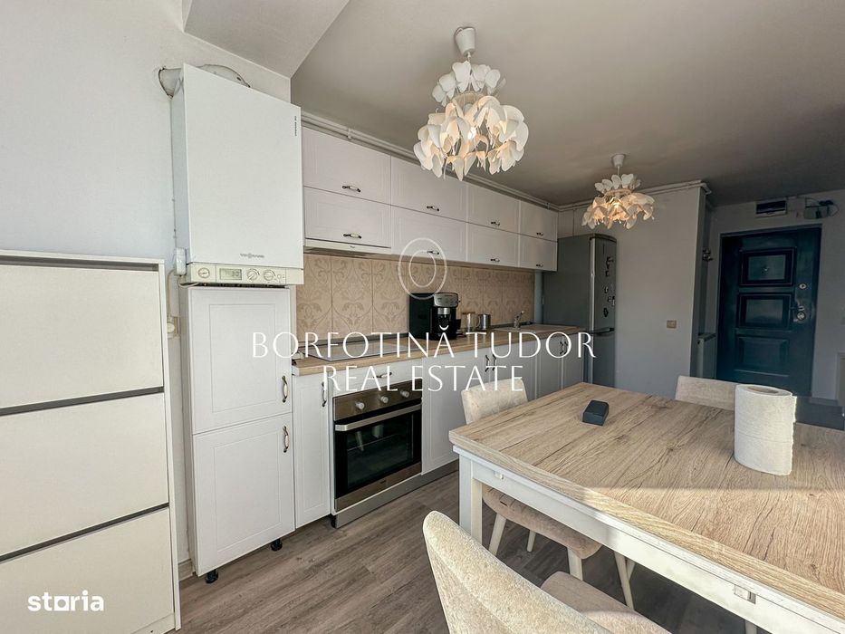 Apartament 3 camere | Plopilor | Semidecomandat | Garaj | Balcon
