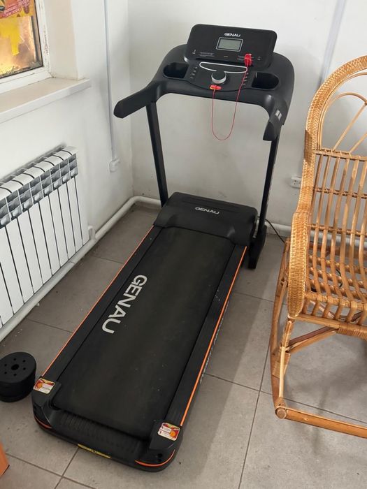 Беговая дорожка Genau Everest D900SN PRO
