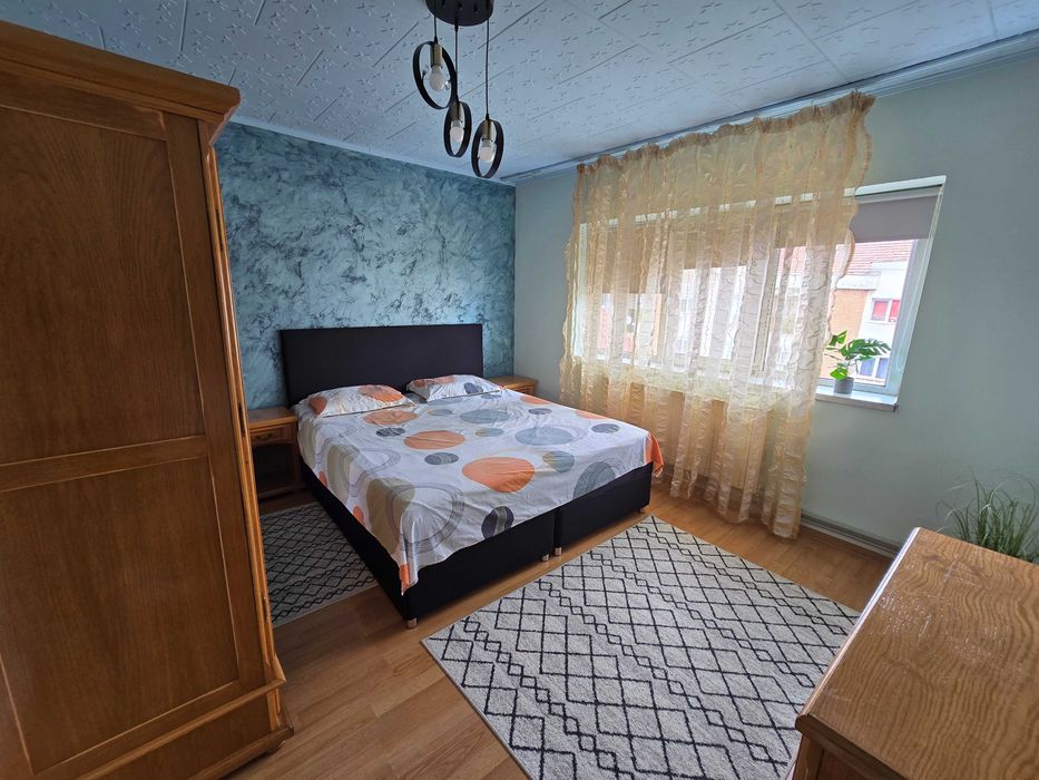 Apartament 4 camere decomandat
