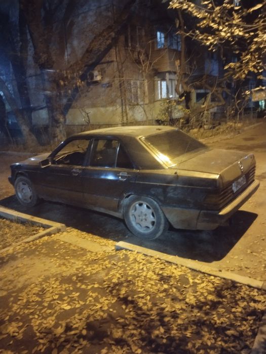Продам авто Мерседес 190