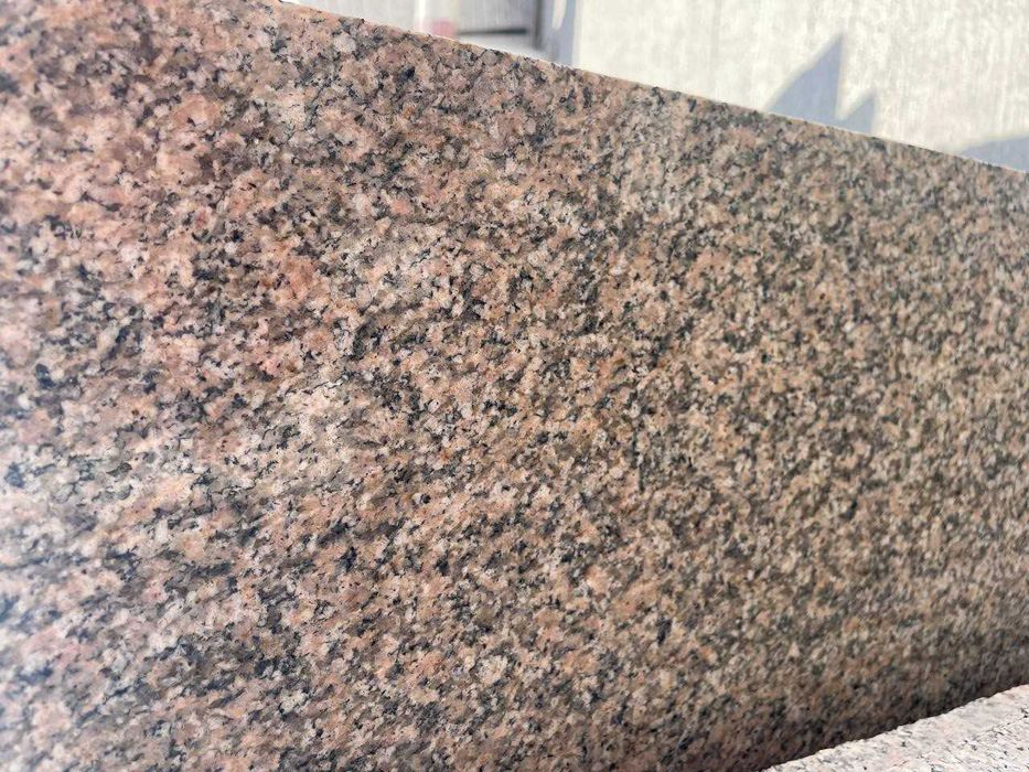 Красный гранит Аврора/Avrora qizil granit