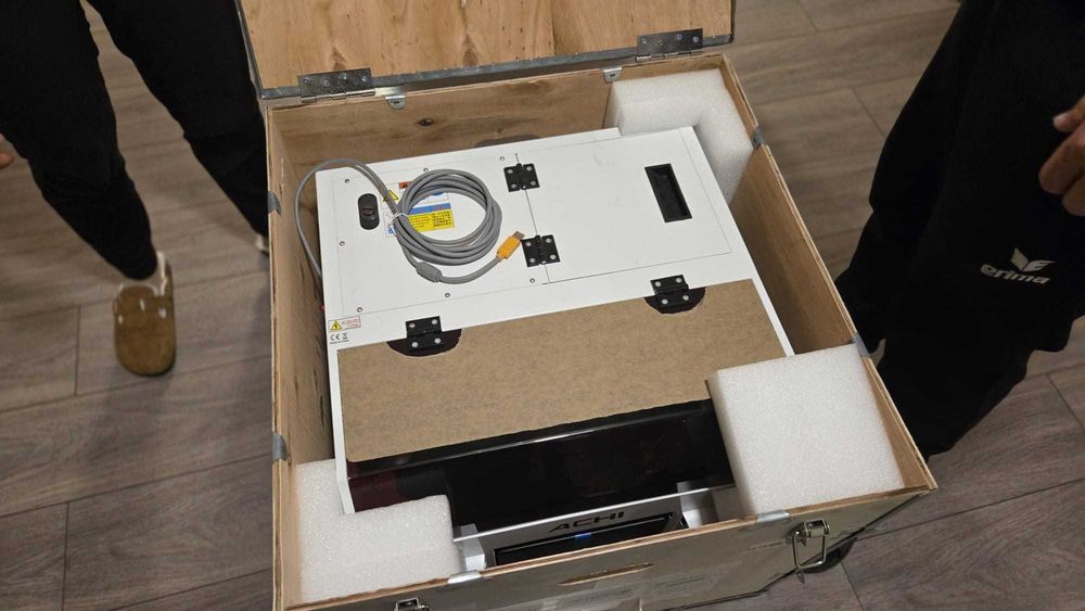 Imprimanta UV ACHI dimensiune A4 (Printeaza pe orice fel de material)