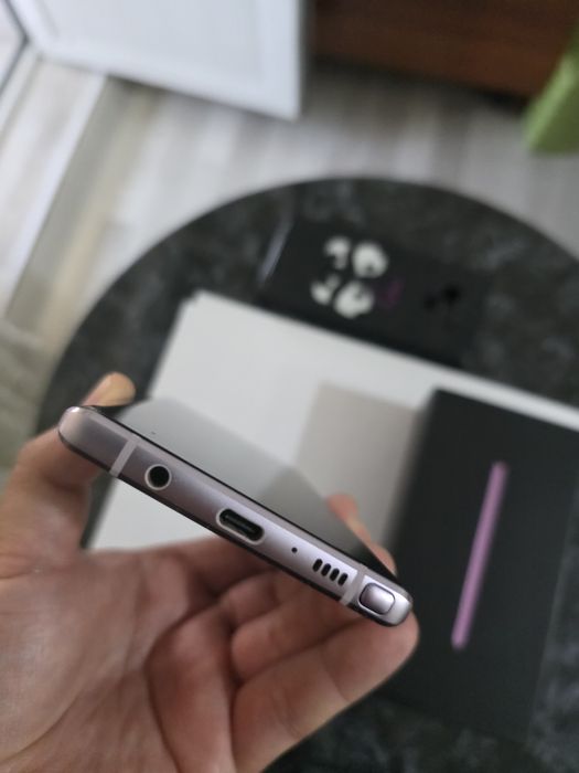 Продам Samsung note 9! Оригинал, в ремонте не был!