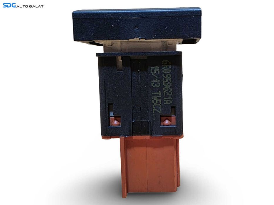 Buton Incalzire Degivrare Dezaburire Luneta Geam Sticla Hayon Haion Portbagaj VW Polo 6R 2009 - 2016 Cod 6R0959621A [D0756]