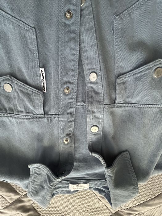 Джинсовая рубашка