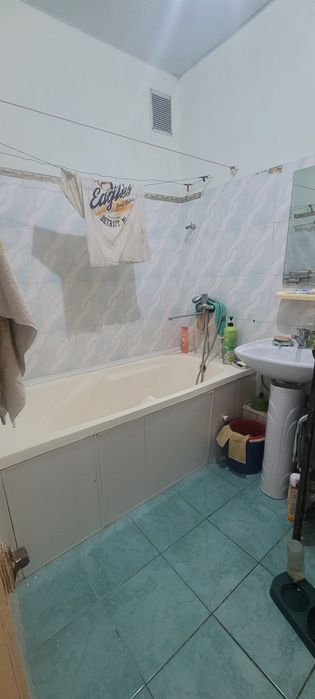 Продается 1 комн квартира переделанная в 2х. НЕ ГАЛЕРЕЙКА