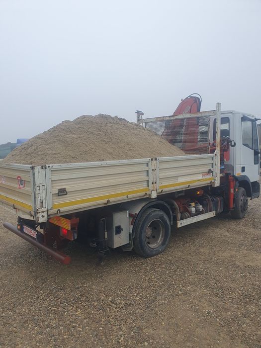 Transport  agregate de balastiera, pământ vegetal/ marfa cu descarcare macara