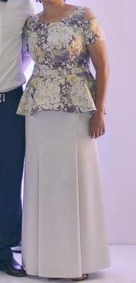 Платье с баской, стильное