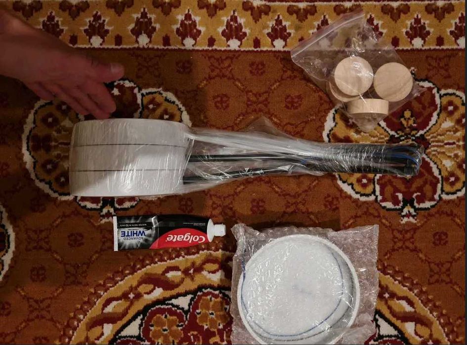 Plafoniera modernă cu LED si Lampadar