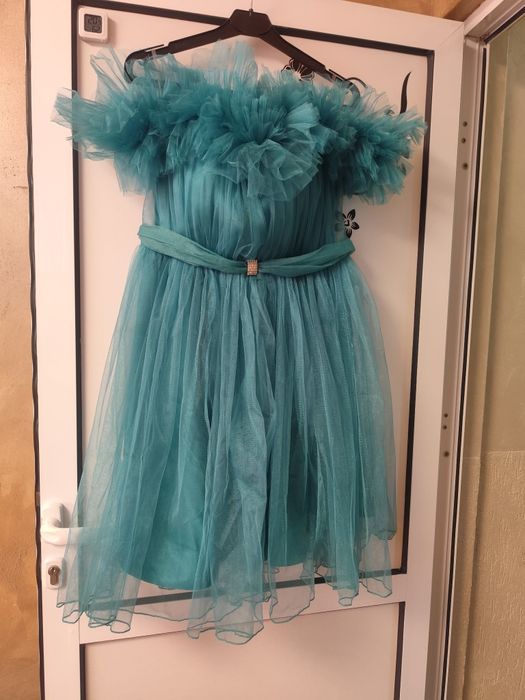 Продавам бална рокля