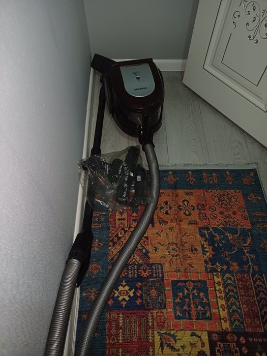 Пылесос (Samcung)
