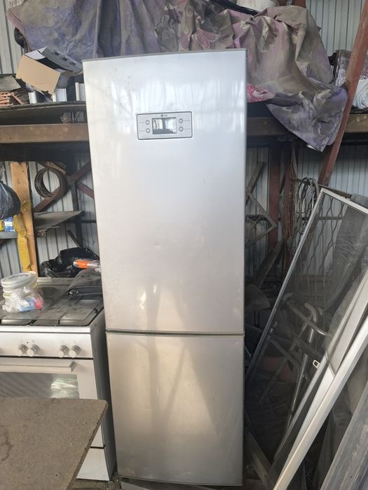 Холодильник и газ плита