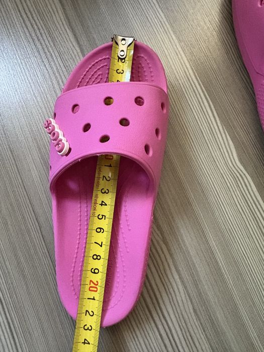 Slapi Crocs echivalent 35/36