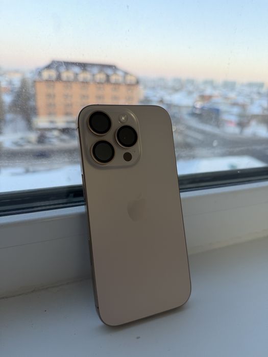 Iphone 16 pro 128gb gold