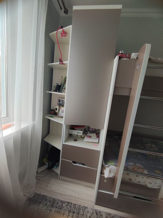 Двухярусная кровать