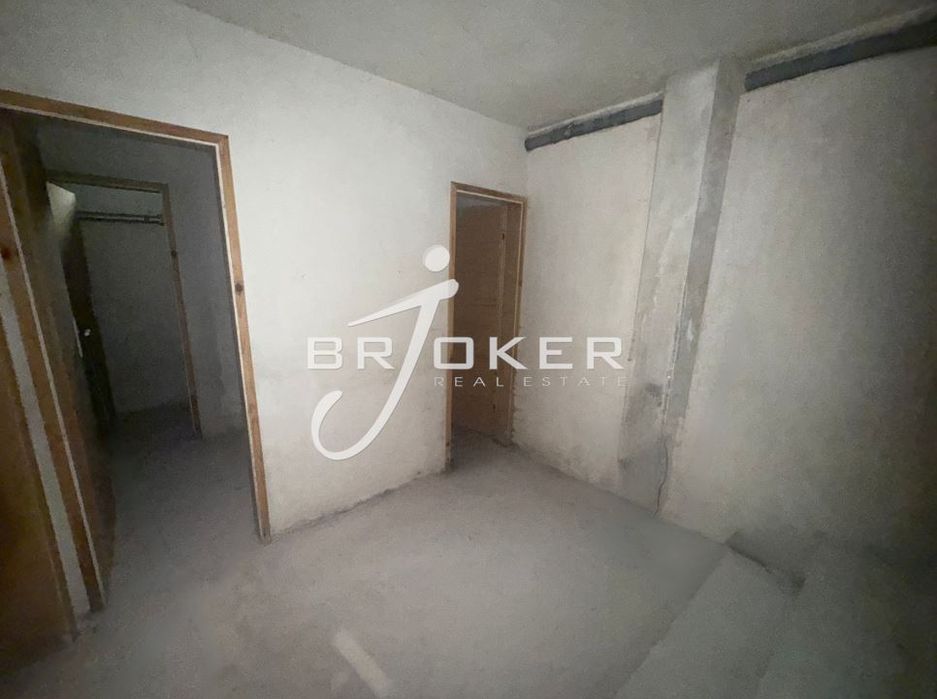 Пром. помещение в Кърджали-Център