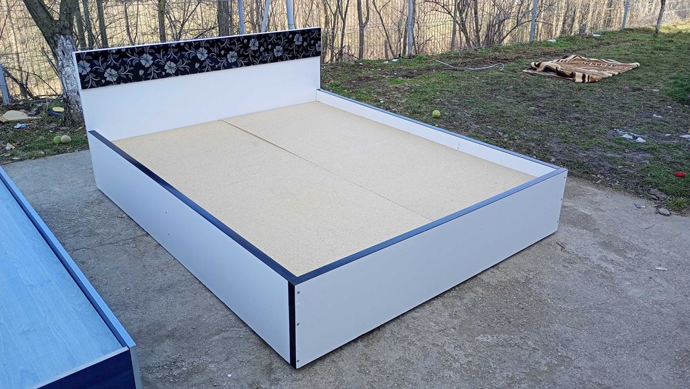 Pat 200 cm × 160 cm alb