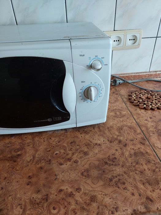 Микроволновая печь,продам