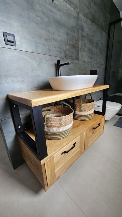 Плотове и мебели за баня от масивно дърво и епоксидна смола