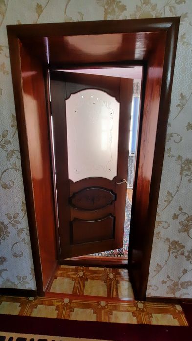 Б/у есіктер сатылады