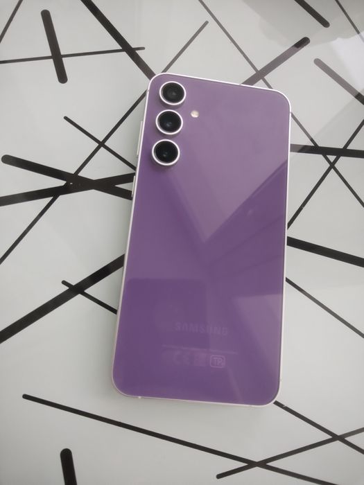 Samsung s23Fe/256 телефон