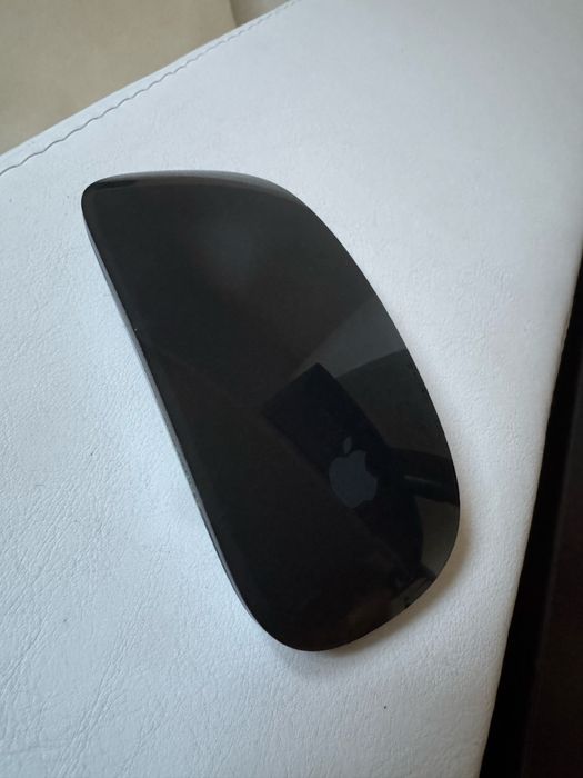Apple Magic Mouse USB-C в черен цвят