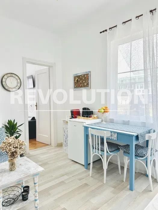 Дава се под наем Двустаен апартамент в Варна, ВИНС - 45 кв.м за 450 € - Снимка #4