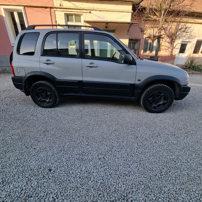 Vand sau schimb Suzuki Grand Vitara 2.0td