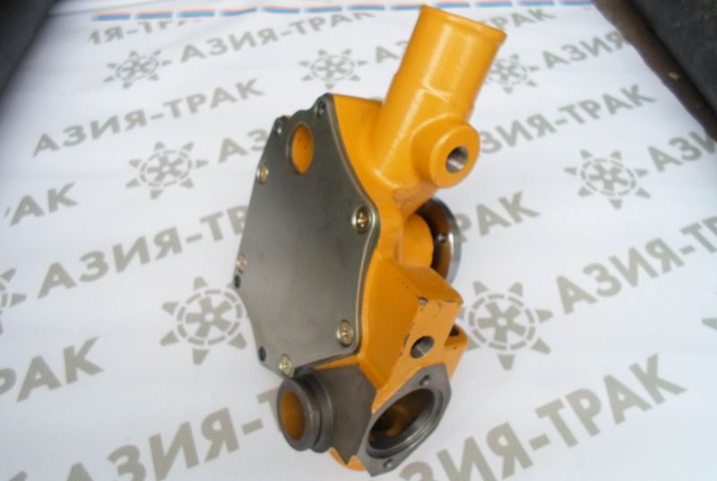 Водяная помпа Komatsu