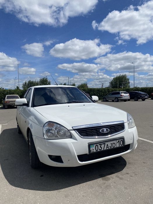 Продам приора 1 2013 года