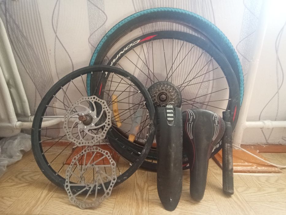 Продам запчасти на велик