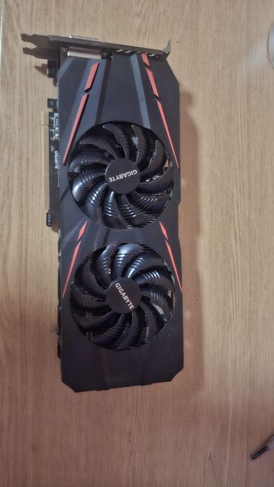 vând placa video gtx 1060 pentru low gaming