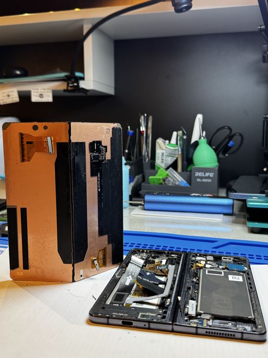 Înlocuire display telefon – Apple/Samsung/Huawei/Xiaomi/Etc