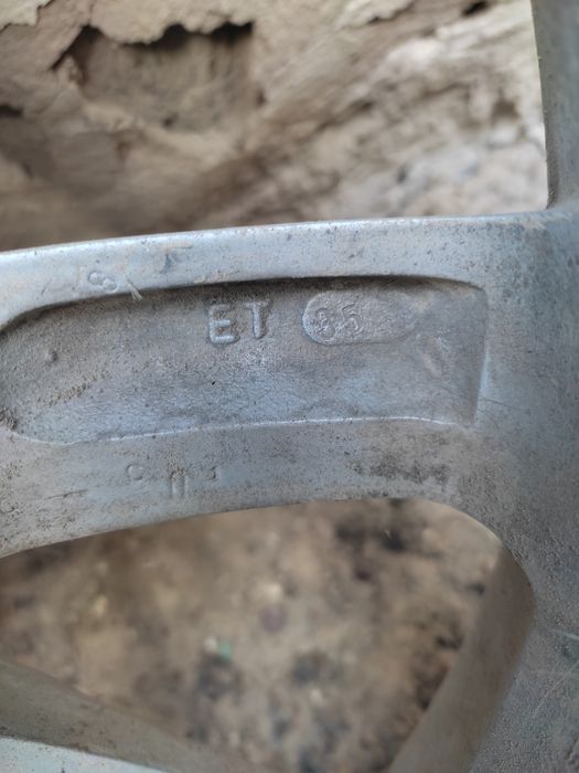 Продам диски на Мерседес и Тойота