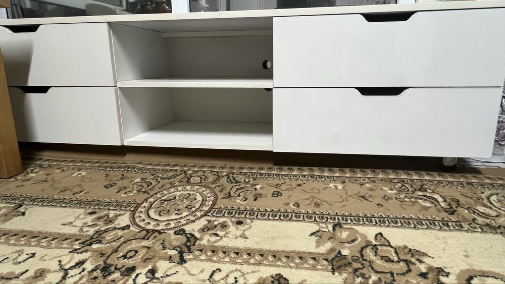 Тумба под телевизор