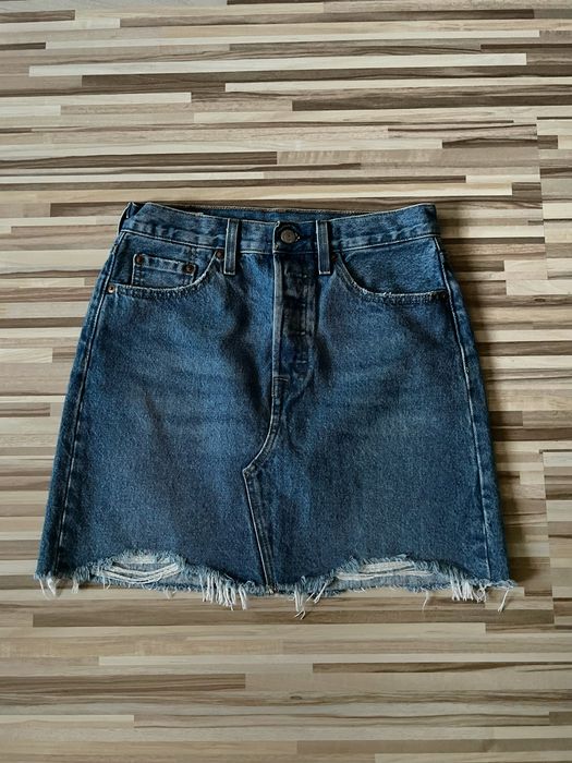 дамски поли Calvin Klein, Boss, Levi’s