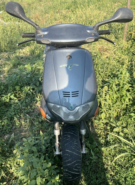 Vând scuter gilera Runner de 49 cc cu răcire pe apă!