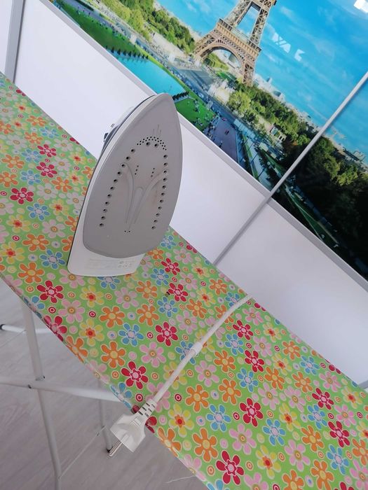 Fier de călcat cu masa