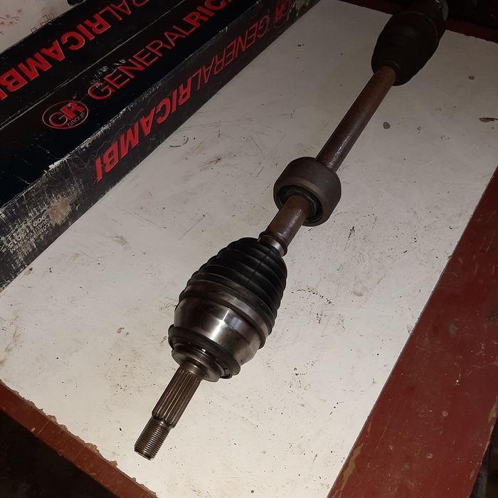 Planetara dreapta fata noua Dacia logan