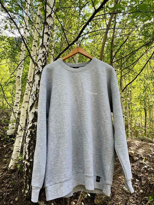 Новые толстовки с этикетами