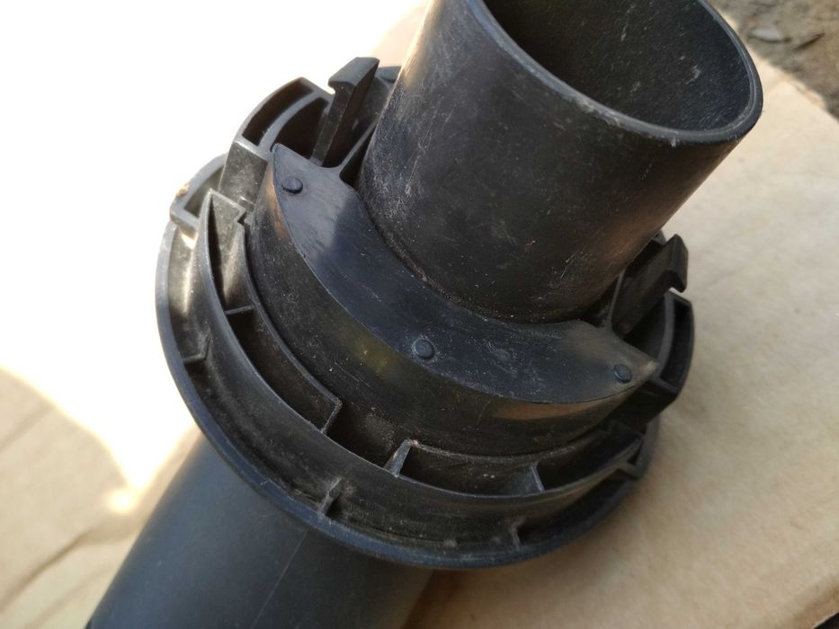 Шланги  трубки щетки  для  пылесоса!