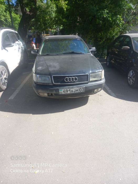 Продам Audi C-4 1991 года.