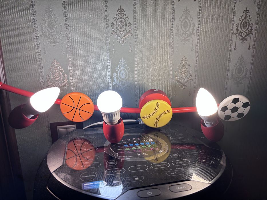 Продам бра в детскую б.у.